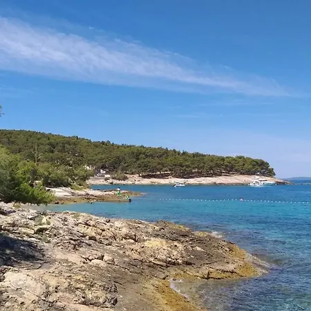 La Riva - Seafront Lägenhet