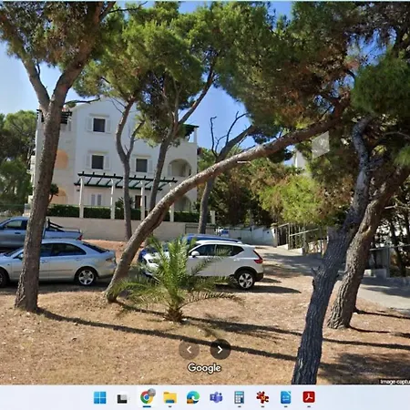 La Riva - Seafront Apartman Sutivan