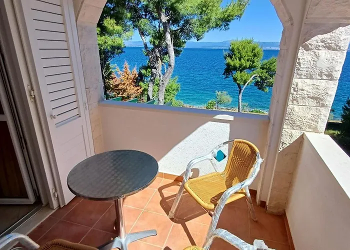 شقة La Riva - Seafront سوتيفان