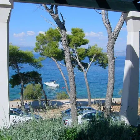 La Riva - Seafront Апартаменты *