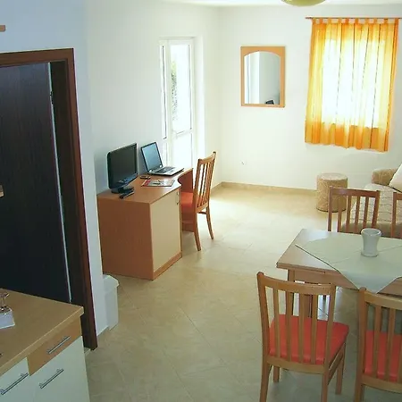 Апартаменты La Riva - Seafront *